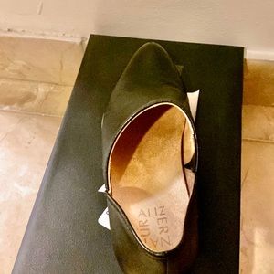 Naturalized Carlyn Black Leather Bootie 7M